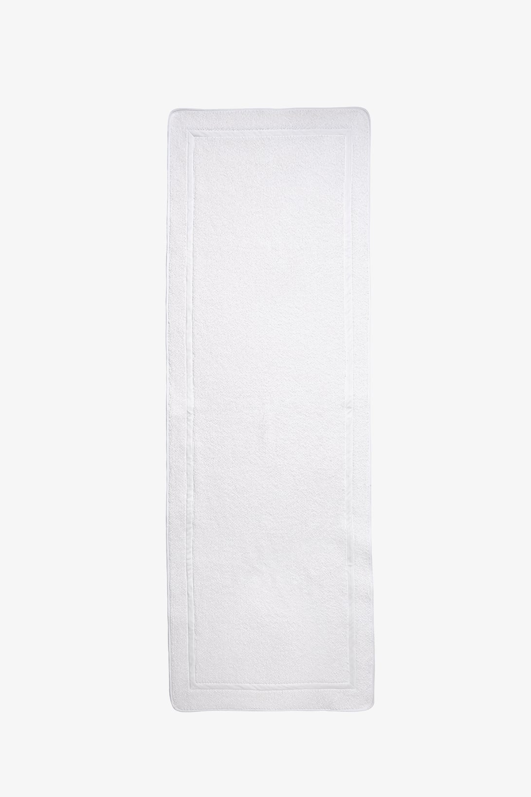 Gotham Bath Rug 25" x 72" in White/White