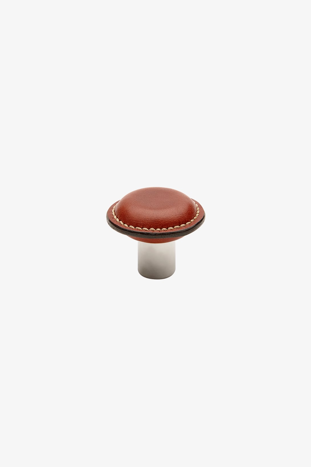 Fallbrook 1 1/8" Leather Knob